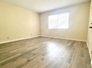25555 New Chicago Ave APT U, Hemet, CA 92544