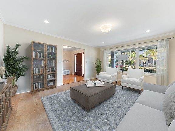 2nd image of 734 S Belmont Ave
