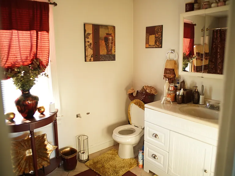 8 Beechwood St #2 — Photo 29