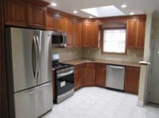 2941 Stanley Pl, Oceanside, NY 11572