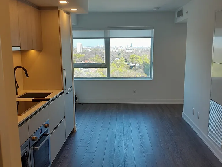 609 Sherbourne St #1309 — Photo 7