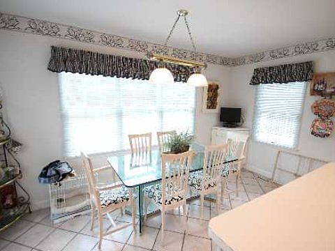 5th image of 8 Sherwood Cres