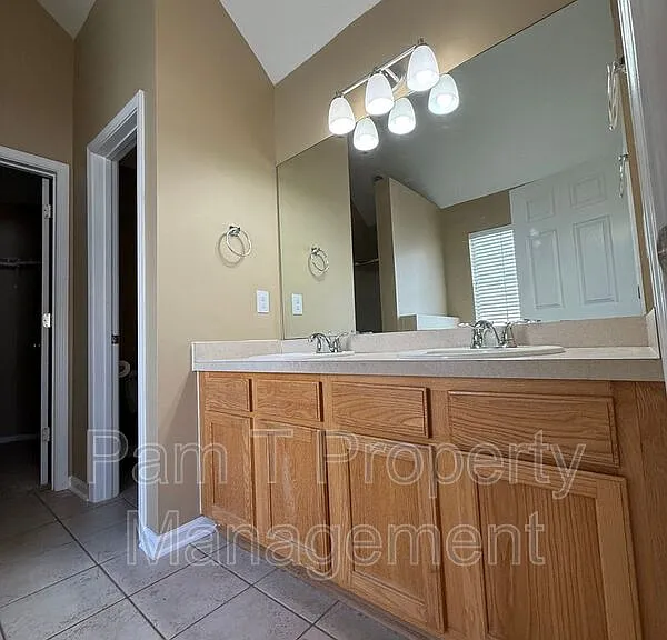 257 Shady Oak Cir — Photo 23