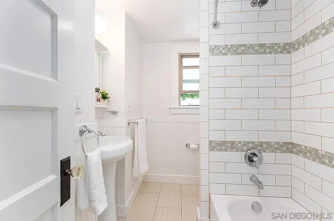 8318 Allison Ave — Photo 17
