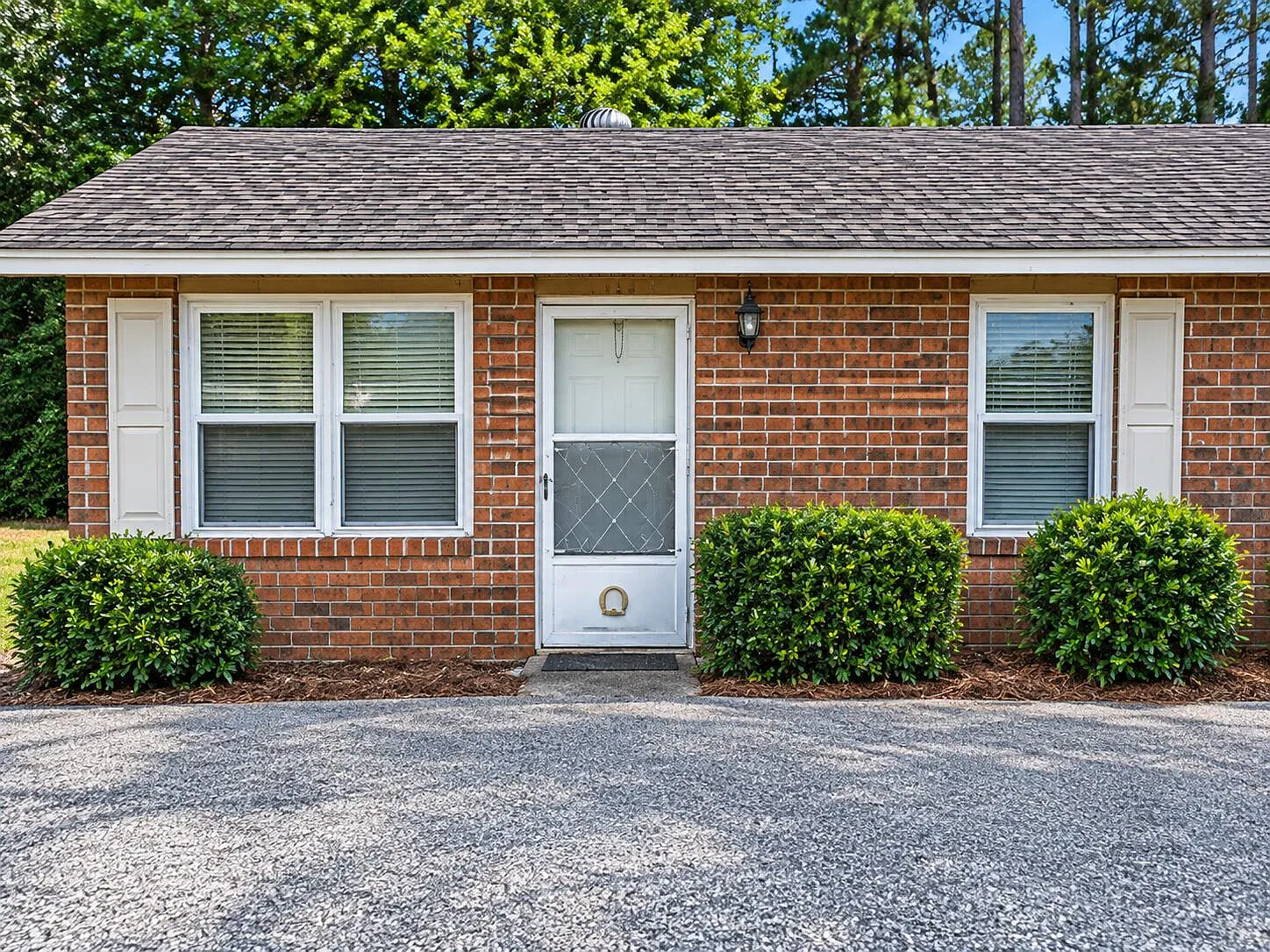 1 bed, 700 sqft, $725 — Photo 1