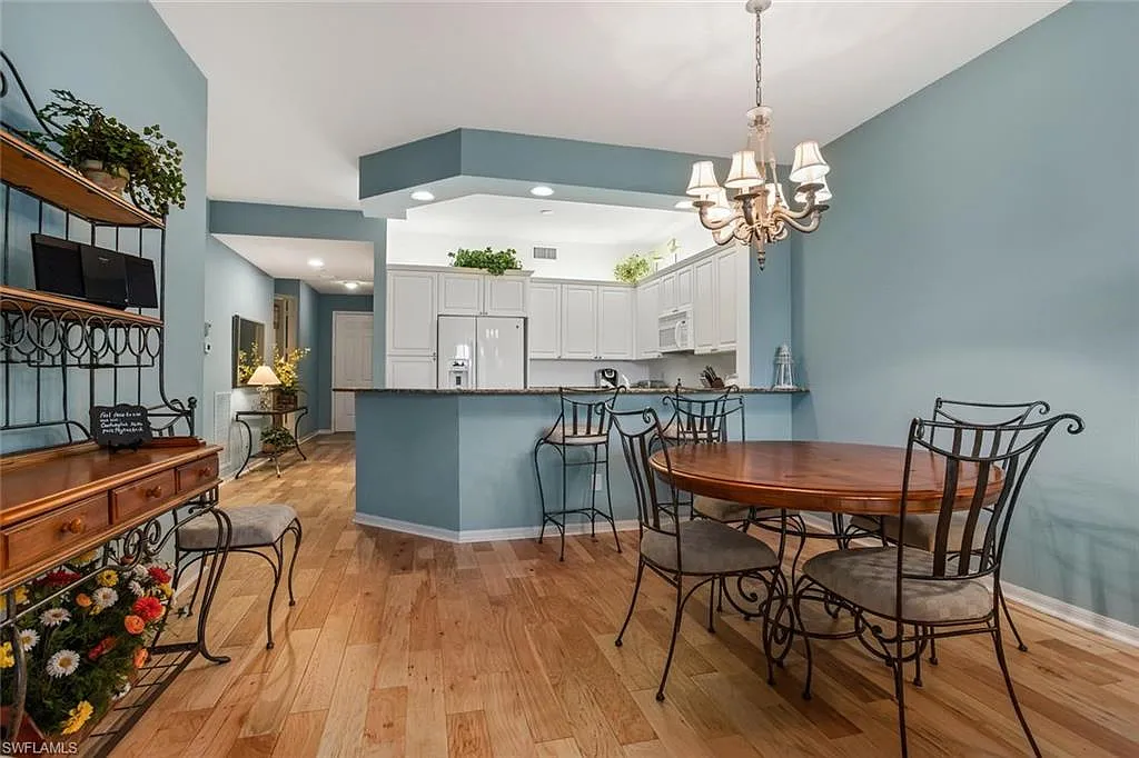 3 bed, 3.0 bath, 1750 sqft, $12,000 — Photo 3