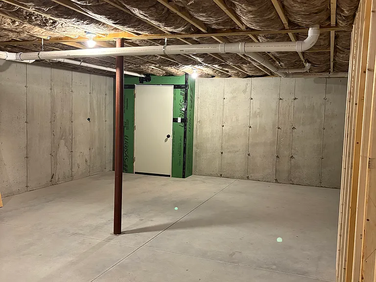223 Lisbon St #4 — Photo 10