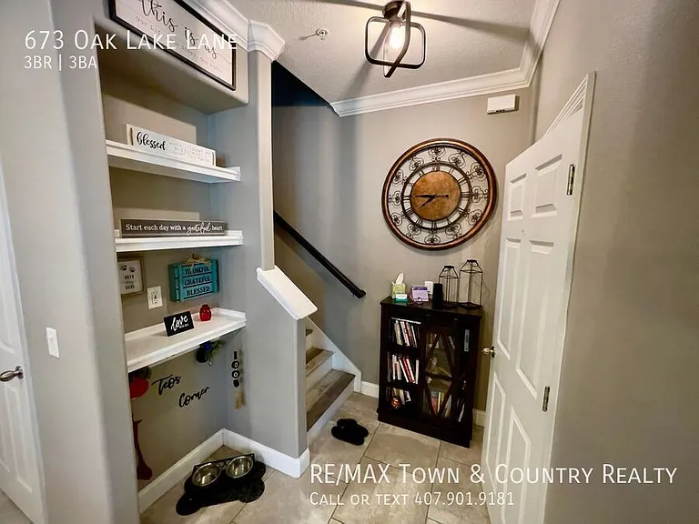 673 Oak Lake Ln — Photo 8