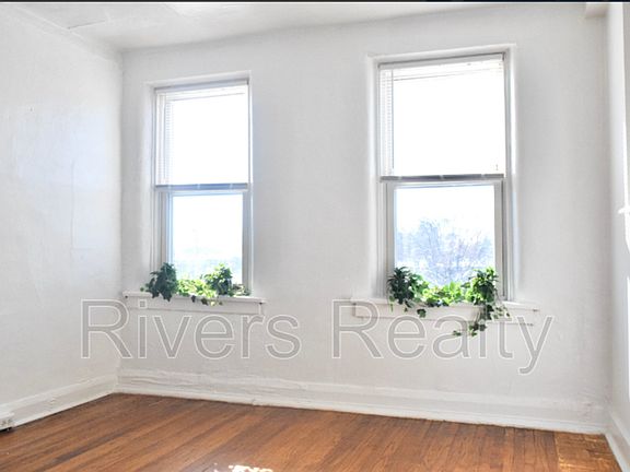 4th image of 7210 Lyndover Pl