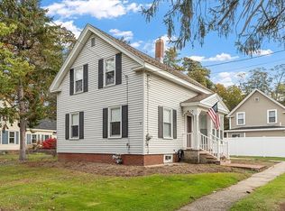 65 Church St, Merrimac, MA 01860