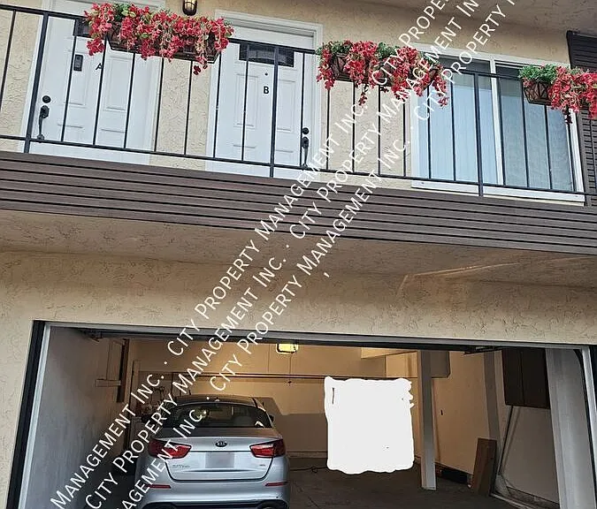 1645 Fern St #C — Photo 14