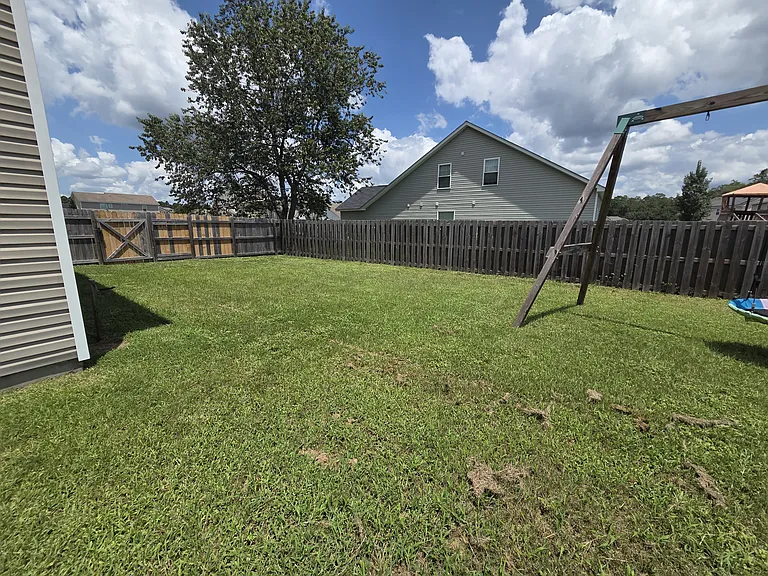 109 Old Mill Rd — Photo 20