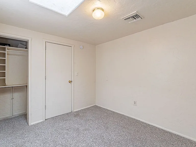 3118 N Santa Rita Ave — Photo 33