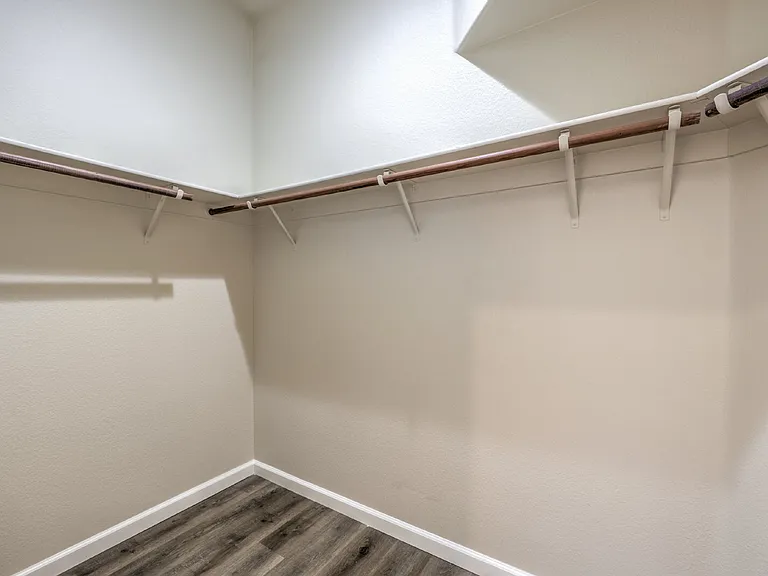 526 Regal Robin Way — Photo 10