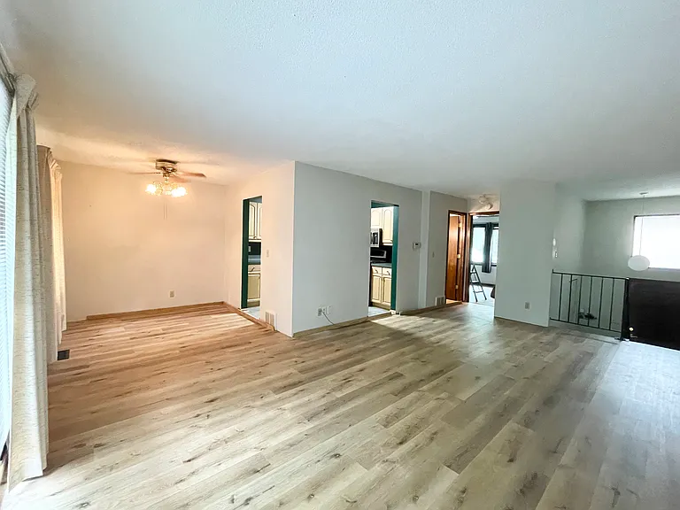 284 W Eagle Lake Dr — Photo 4