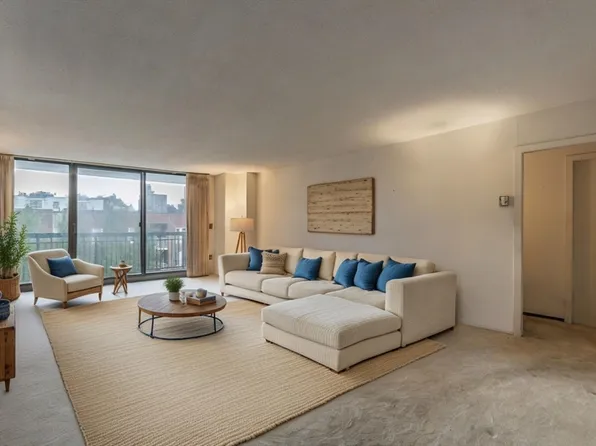 60 Longwood Ave APT 403, Brookline, MA 02446