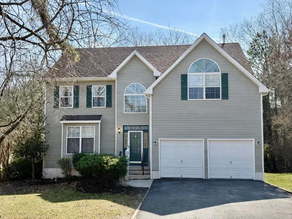 4 Rainbow Dr, Mays Landing, NJ 08330