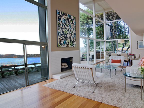Living Room overlooking Bay