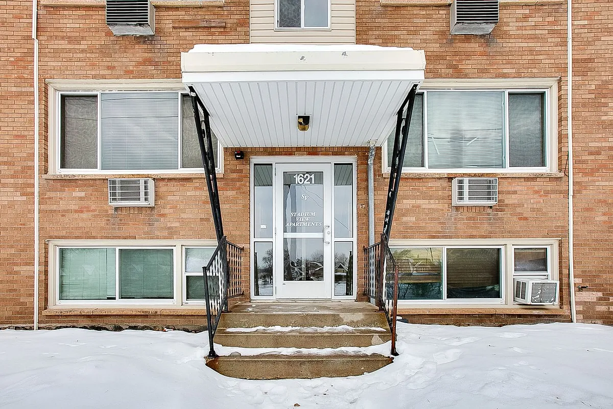 Building Photo - 1621 Saint Anthony Ave