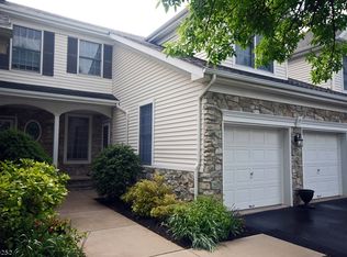 55 La Costa Dr, Annandale, NJ 08801