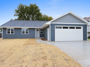 3254 Isaac Ln, Oshkosh, WI 54904