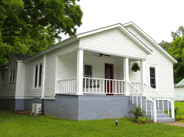215 S Poplar St, Dyer, TN 38330