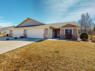 1012 Southern Ridge Dr SW, Rochester, MN 55902