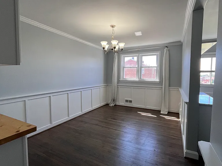 4905 Wilkens Ave — Photo 7