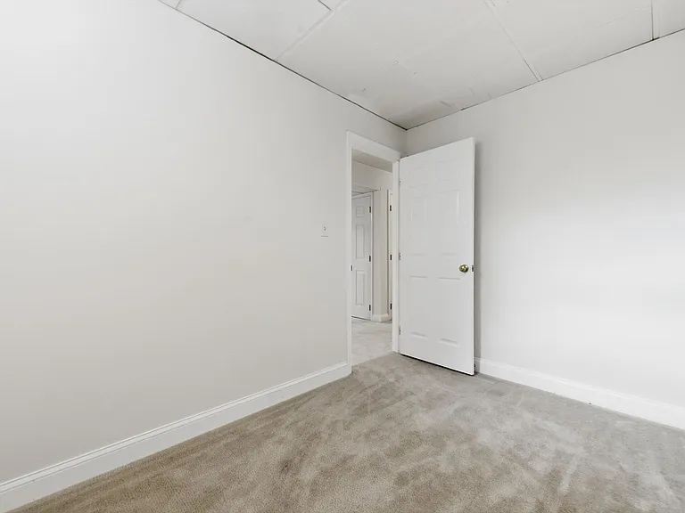 17545 Hardy Rd — Photo 13