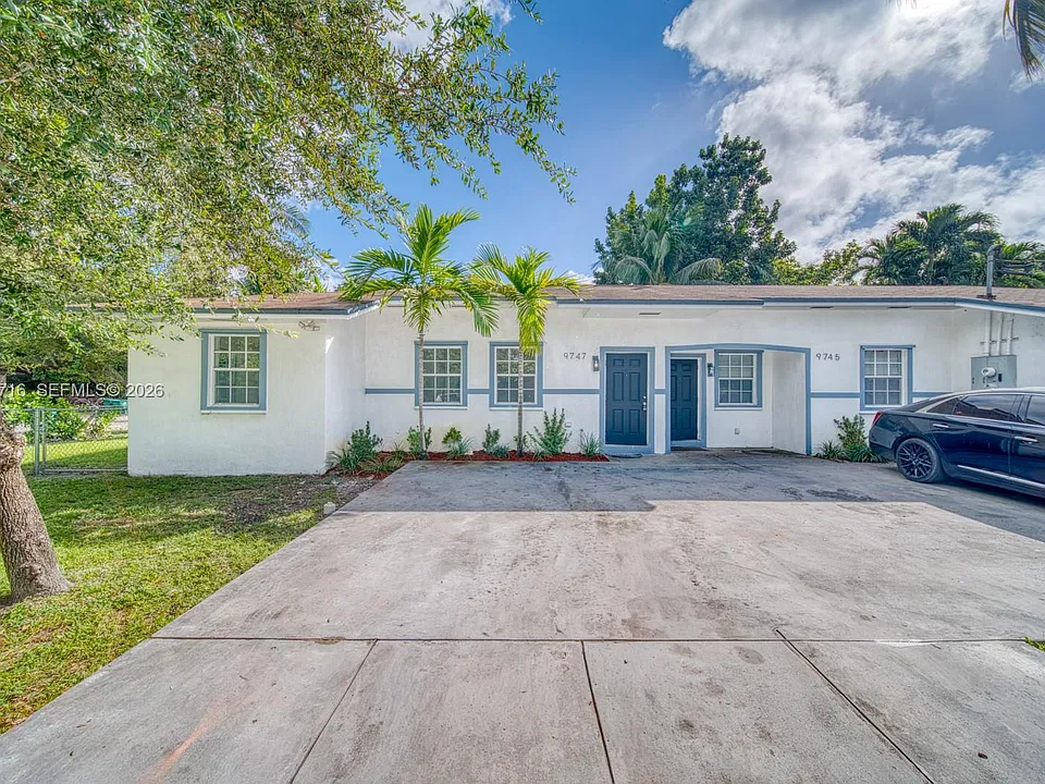 9745 NW 5th Ave #9747