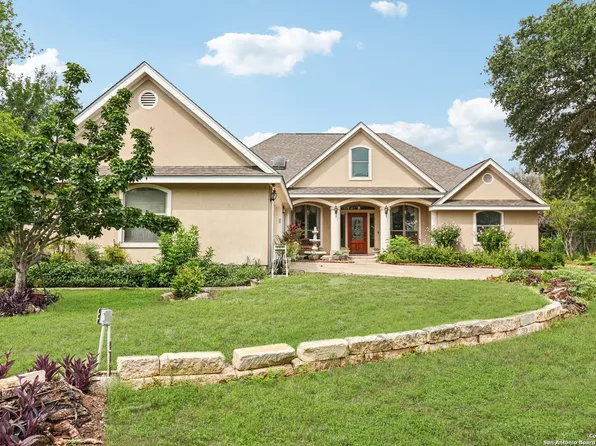 718 Park Shores, Canyon Lake, TX 78133