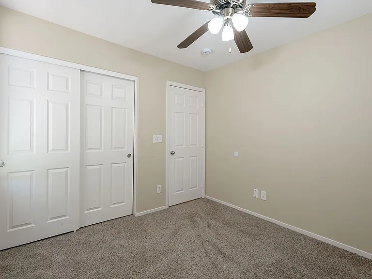 944 Saffex Rose Ave — Photo 23