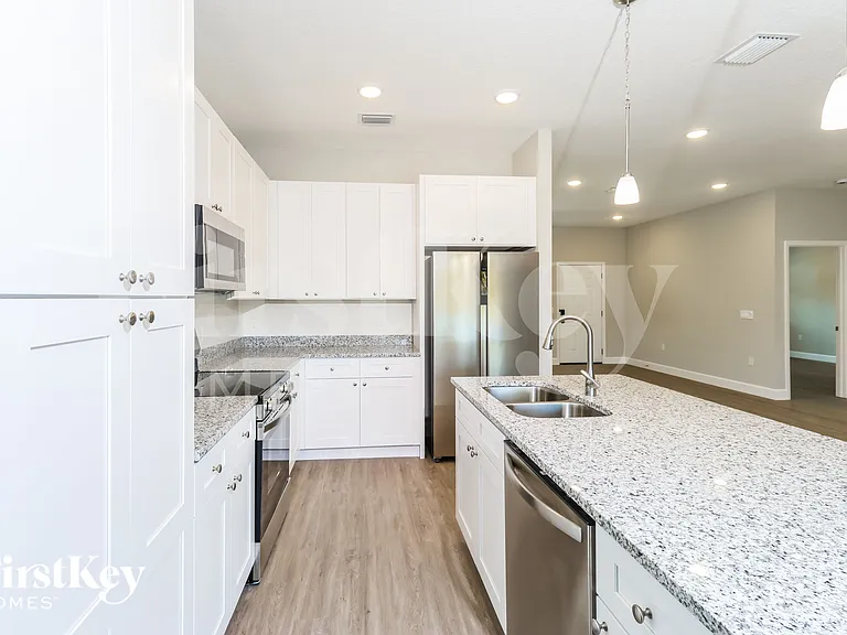 356 Garbelmann St SW — Photo 4
