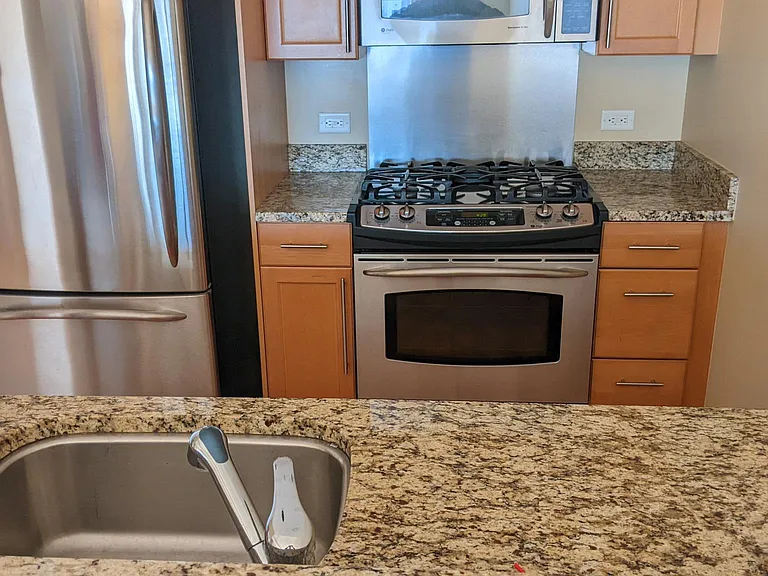 20 Livingston Ave #705 — Photo 18