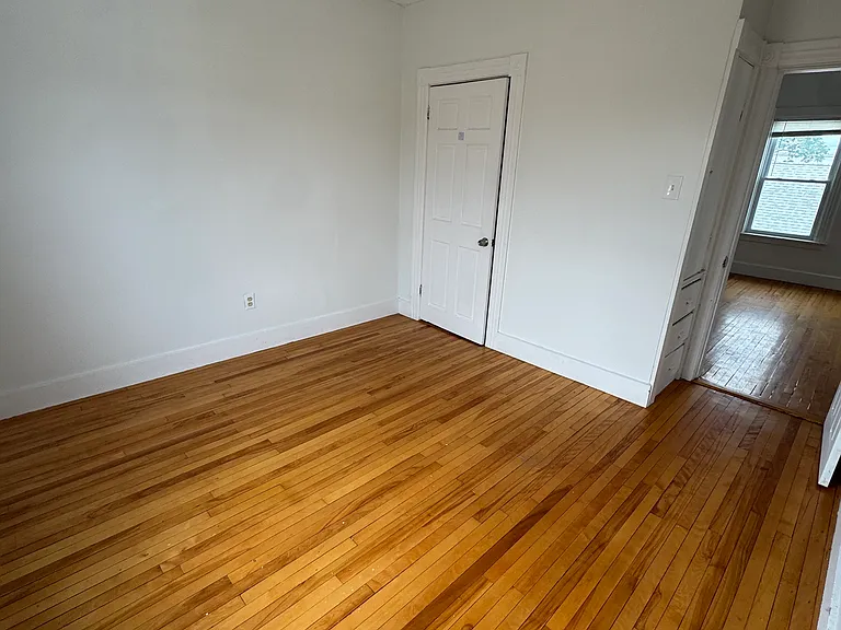 83 Canterbury St #3 — Photo 6