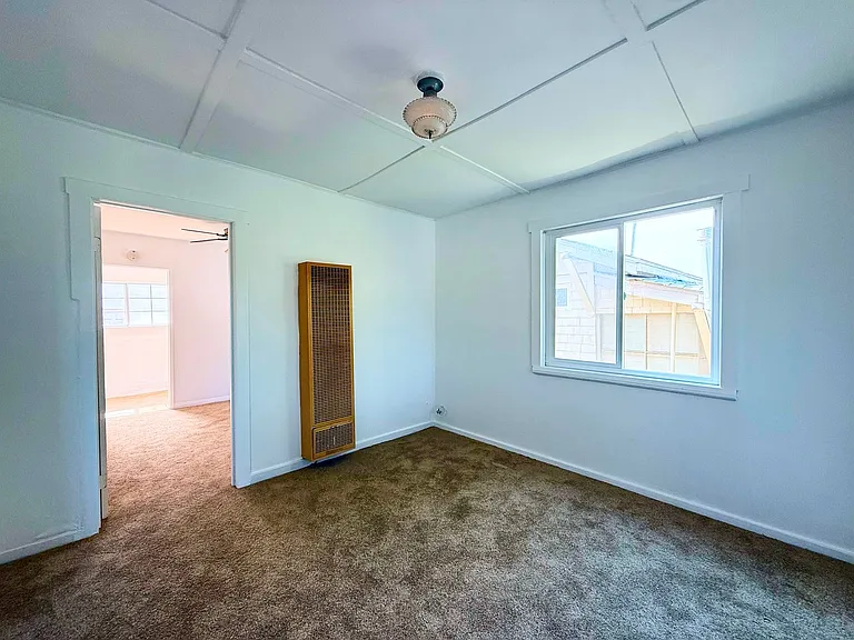 4661 Newport Ave — Photo 4