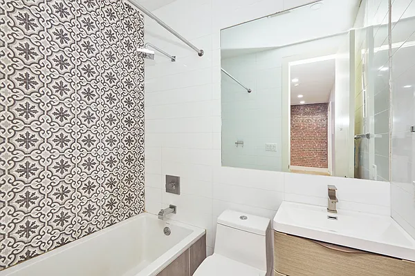 Rented by Compass | media 40