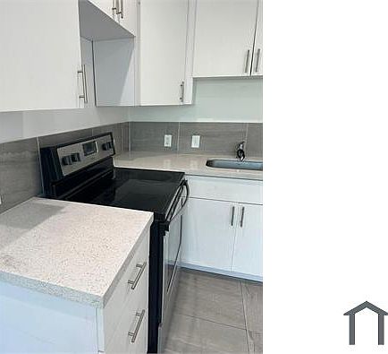 2nd image of 4023 SW 19th St