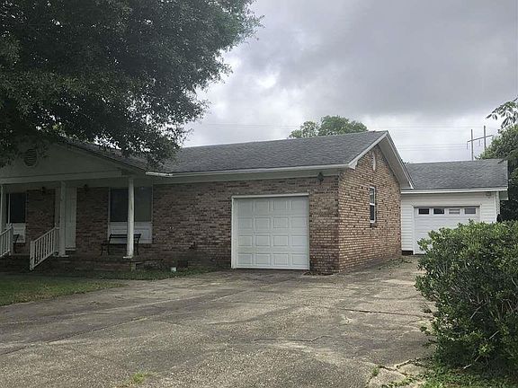 3rd image of 6203 Vicksburg Dr