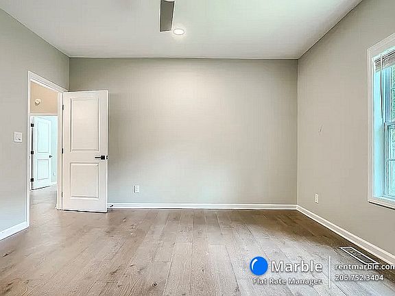 3rd image of 1811 25th Ave N