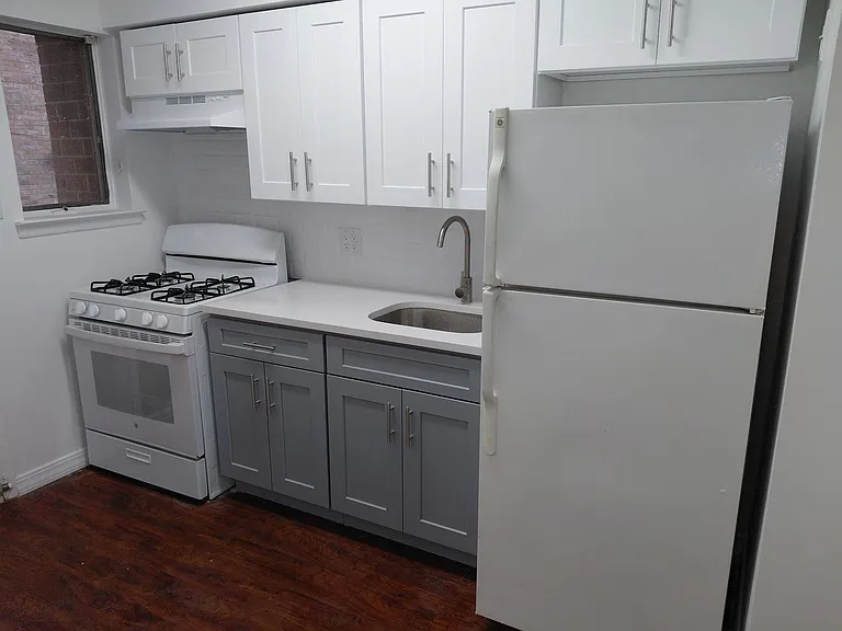 4654 Bedford Ave #1A — Photo 2
