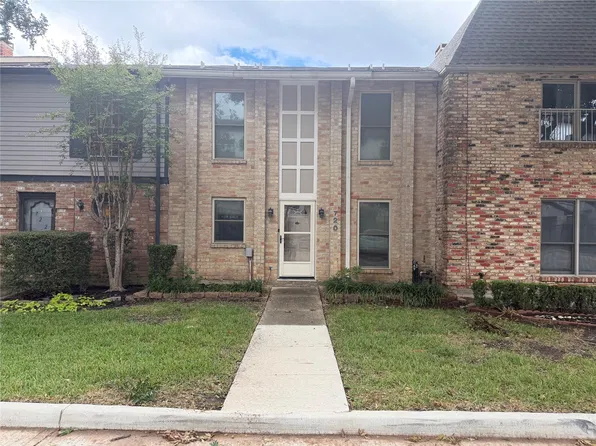 720 Thicket Ln, Houston, TX 77079