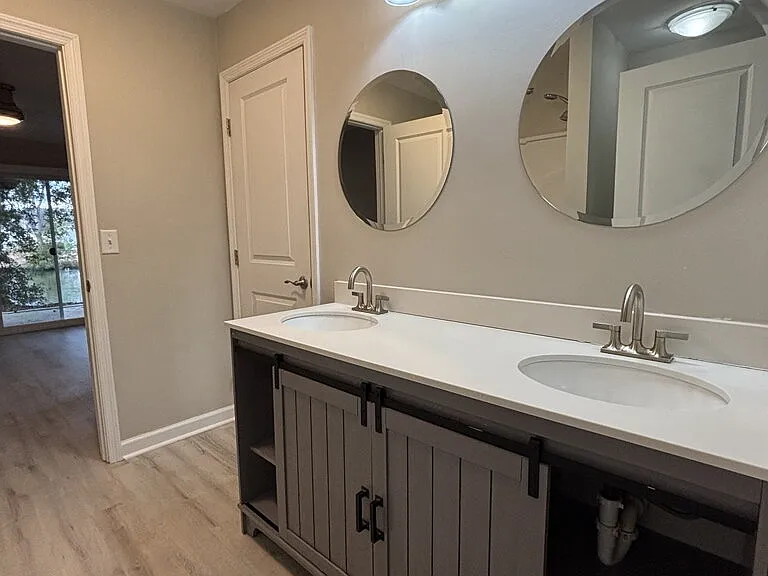 8483 Yadkin Cir #D — Photo 23