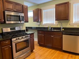 128 Chapman St, Watertown, MA