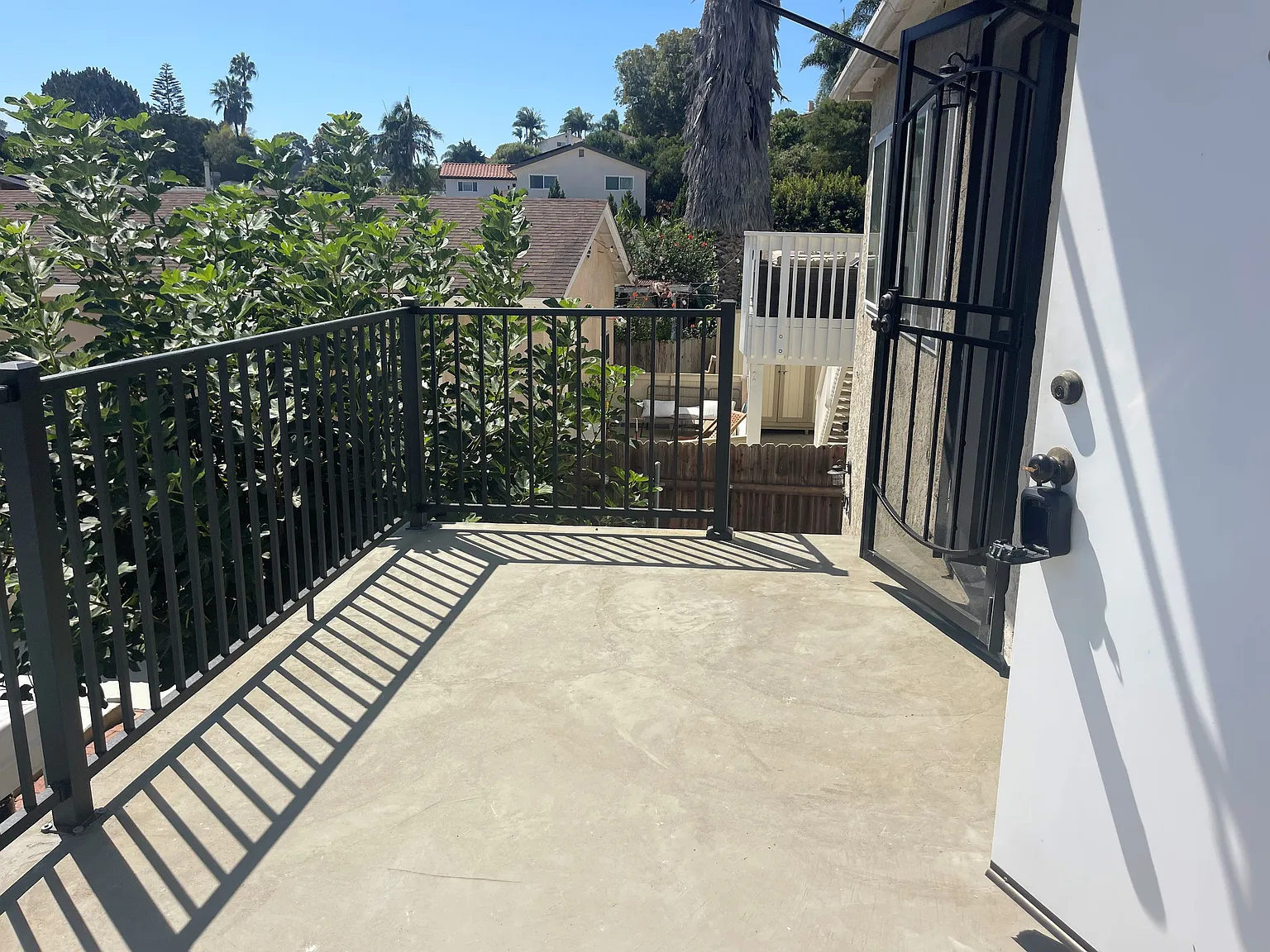 2 bed, 650 sqft, $3,150 — Photo 3