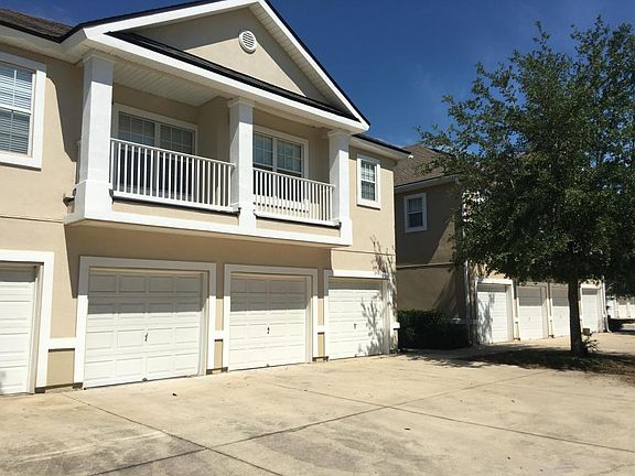 2nd image of 1741 Forest Lake Cir W APT 1