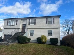 1091 Pinebrook Ct, West Hempstead, NY 11552