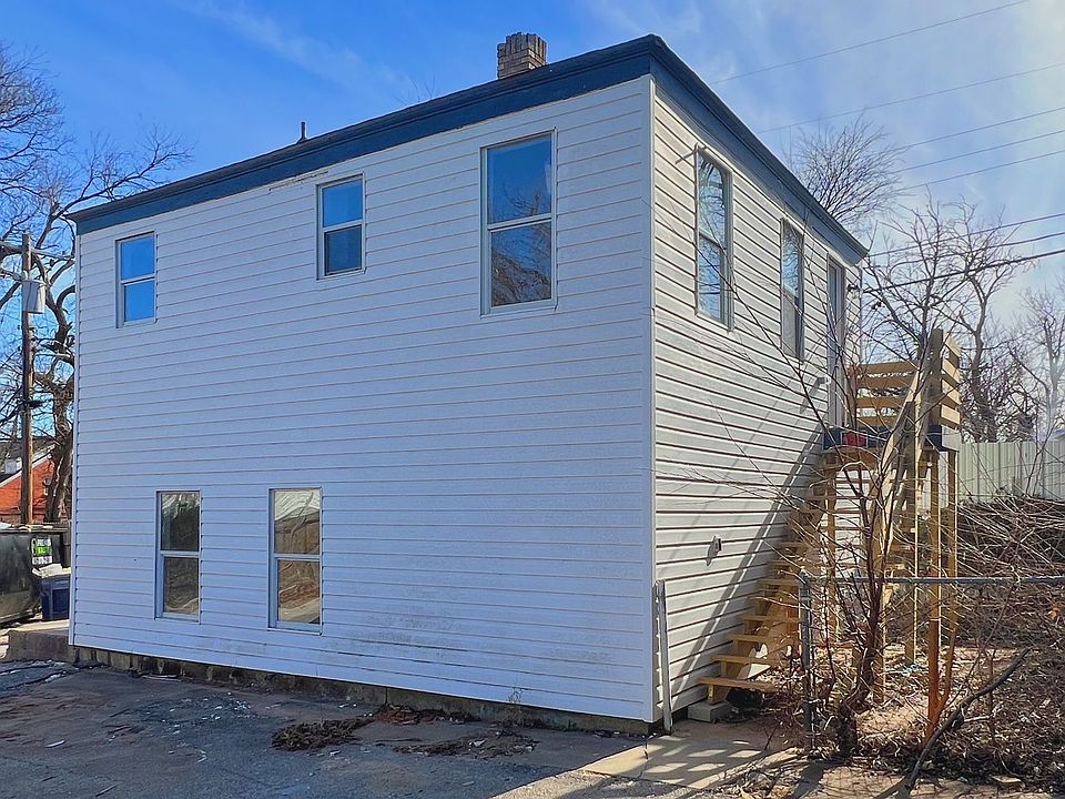 1st image of 1312 N Indiana Ave #D