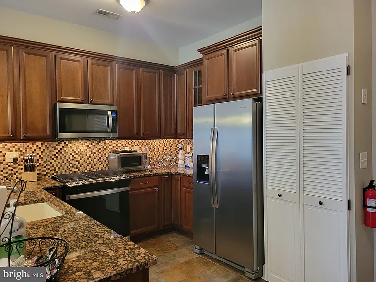 605 N Atlantic Ave #206 — Photo 9