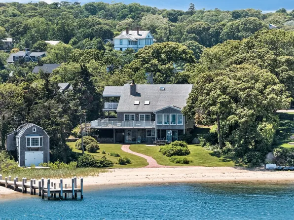 95 Hines Point Rd, Tisbury, MA 02568
